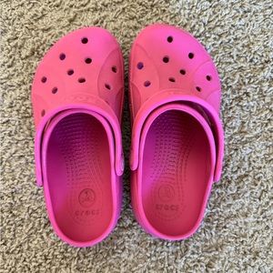 Girls pink croc sandals size 1